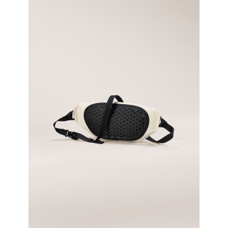 ArcTeryx Granville Crossbody Bag - Image 4